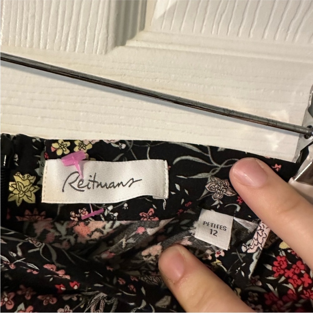 Reitmans‎ Women's Floral Skirt - Picture 2 of 2